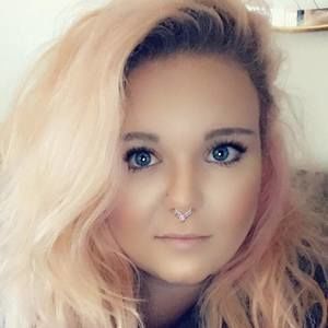 Meet your Posher, Angie